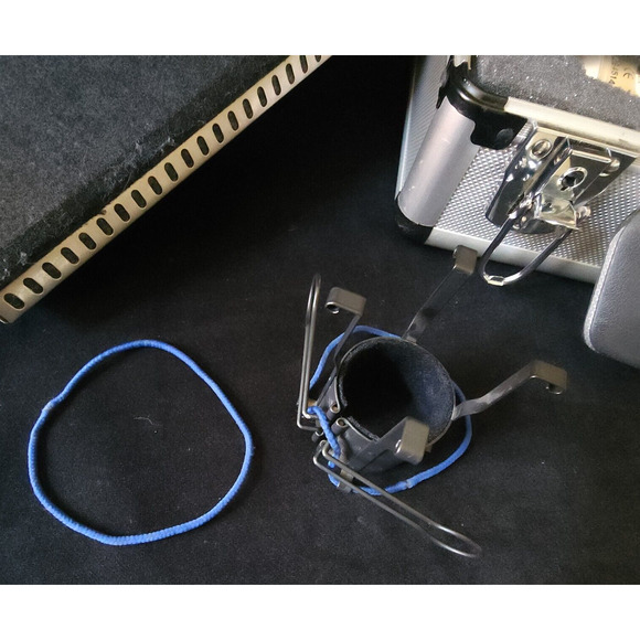 sE Electronics Reflexion Filter PRO Vocal Booth Sound Damper w/ Rode Mic NT2 - Picture 2 of 16